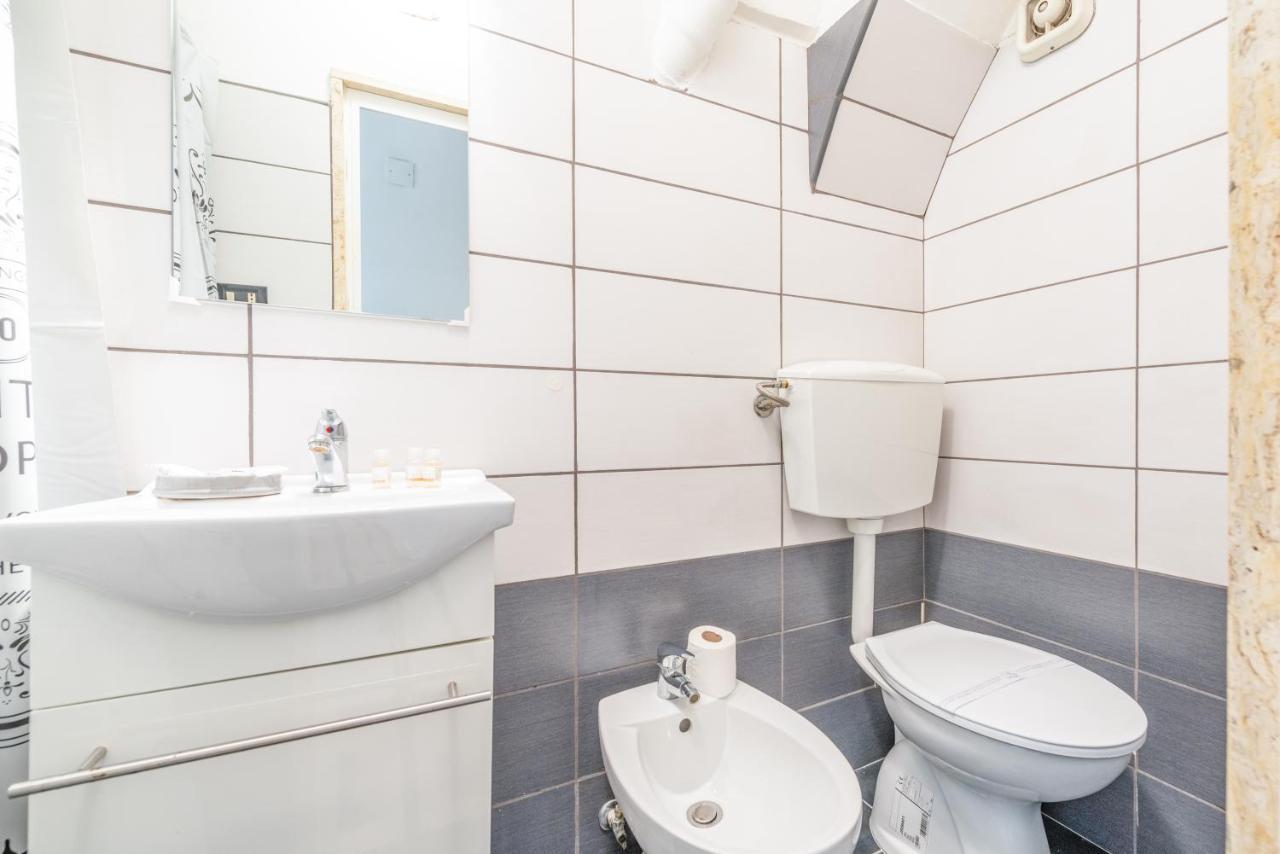 Stazione Centrale & Universita Lovely Apartment Bari Ngoại thất bức ảnh